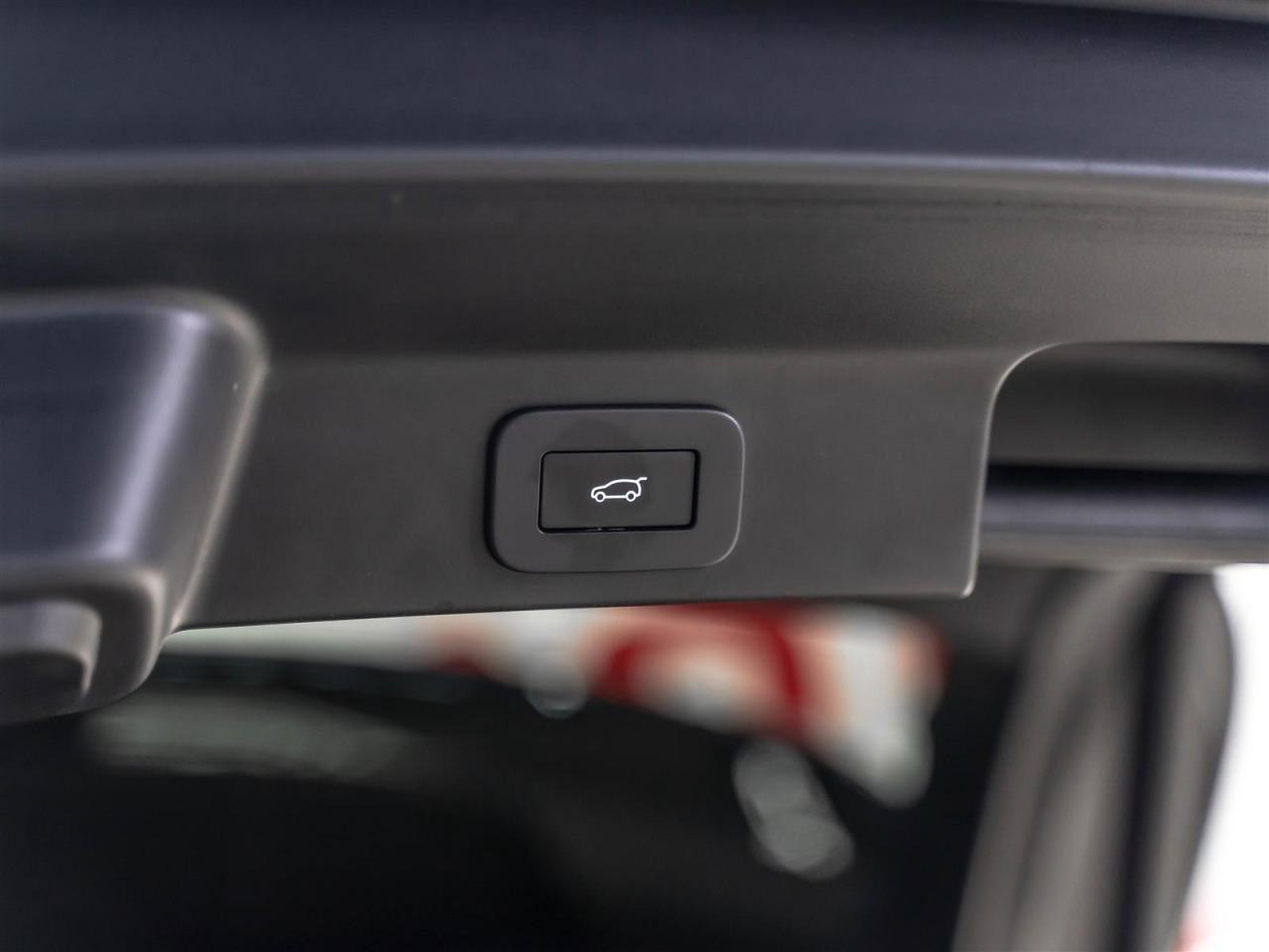 2023 Jaguar F-PACE $399  BI WEEKLY $0 DOWN S|P250|HEADS-UP|ADAPT CRUISE|MERIDIAN|BLINDSPOT|LOADED Photo