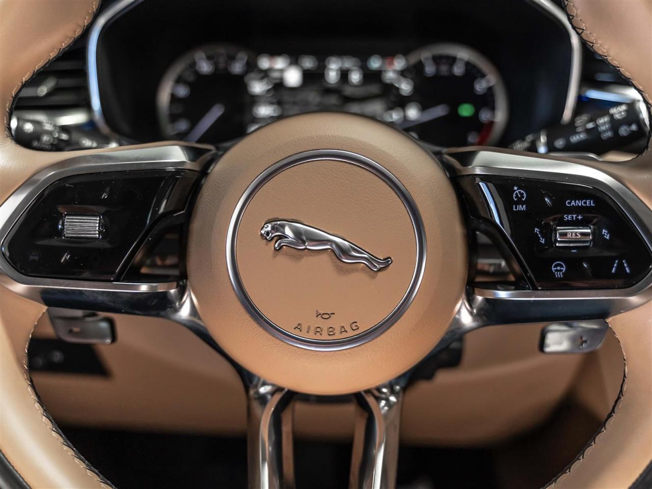 2023 Jaguar F-PACE $399  BI WEEKLY $0 DOWN S|P250|HEADS-UP|ADAPT CRUISE|MERIDIAN|BLINDSPOT|LOADED Photo