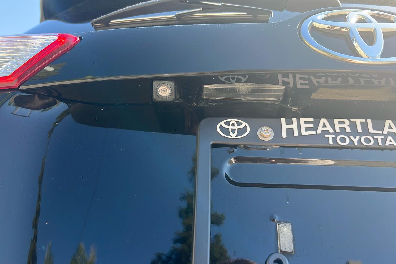 2015 Toyota RAV4 XLE Photo