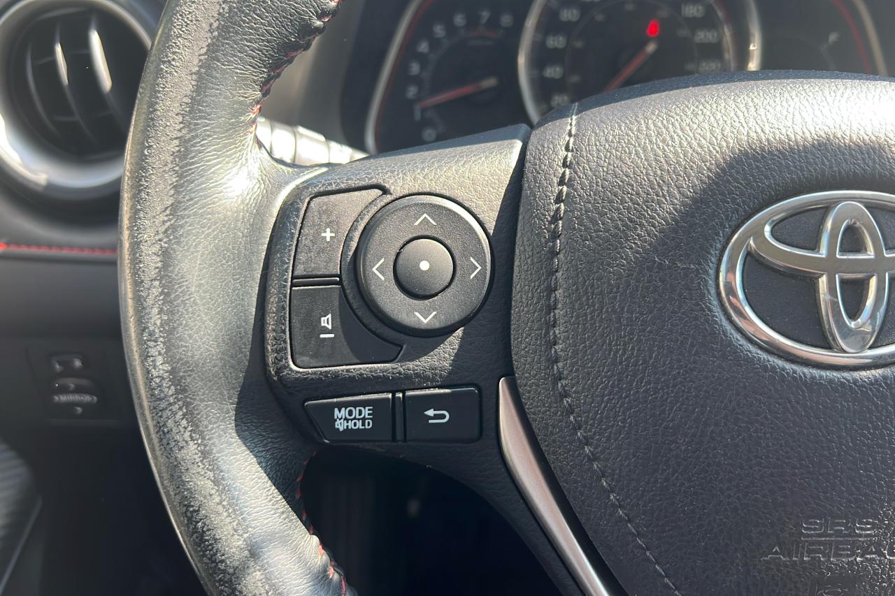 2015 Toyota RAV4 XLE Photo