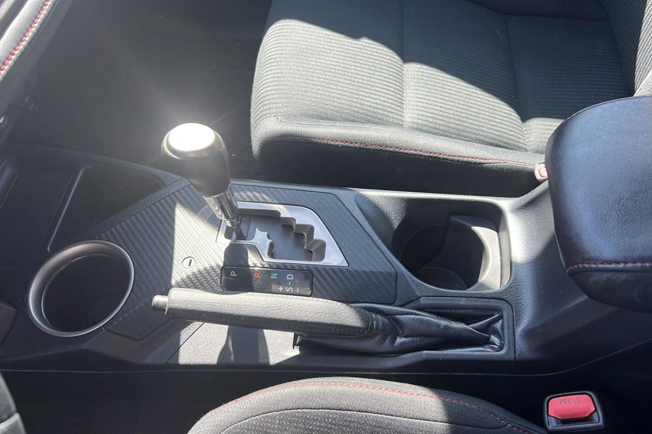 2015 Toyota RAV4 XLE Photo