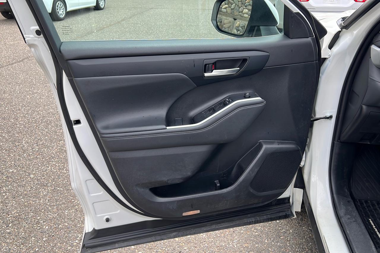 2021 Toyota Highlander XLE Photo