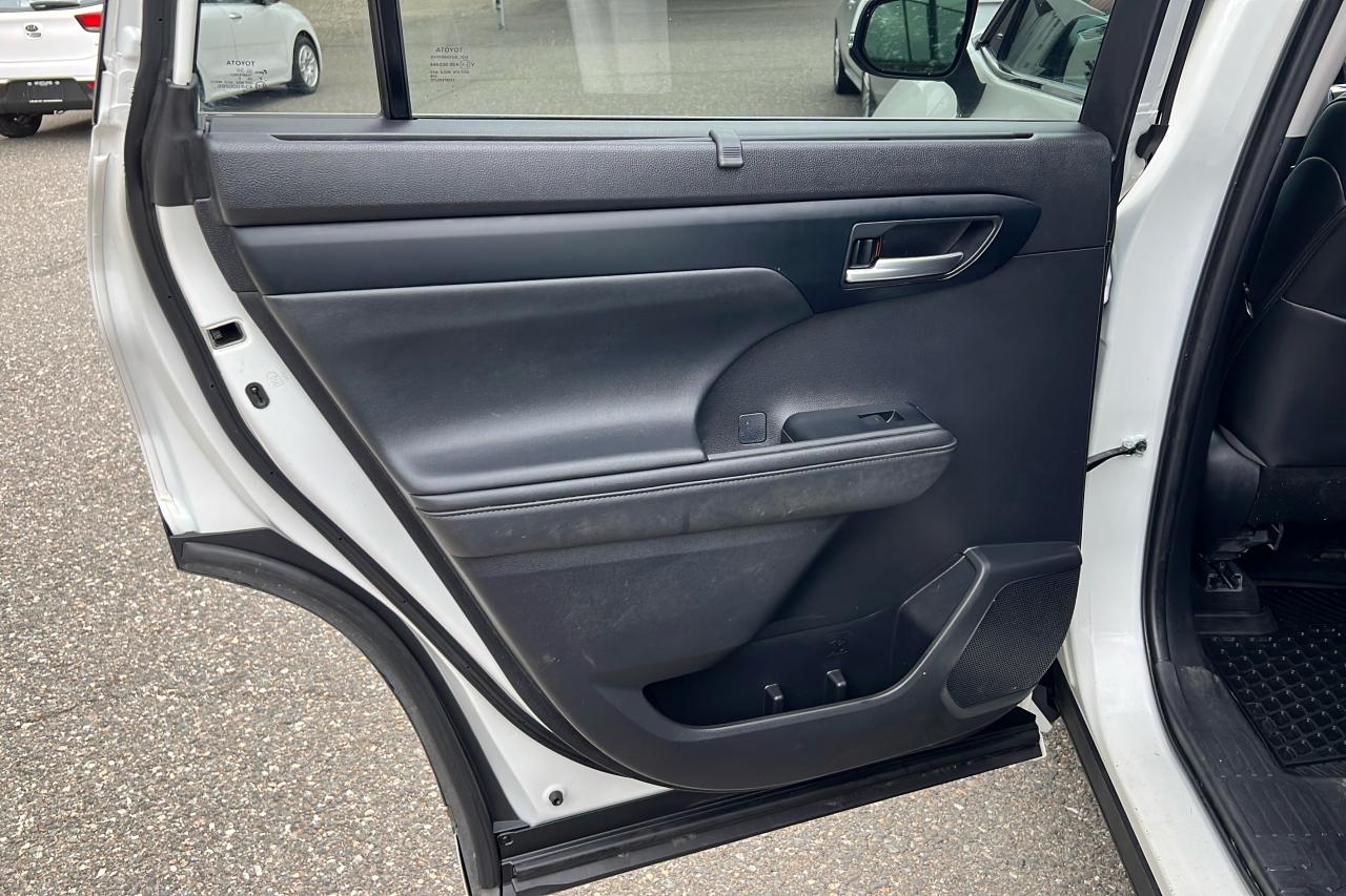 2021 Toyota Highlander XLE Photo