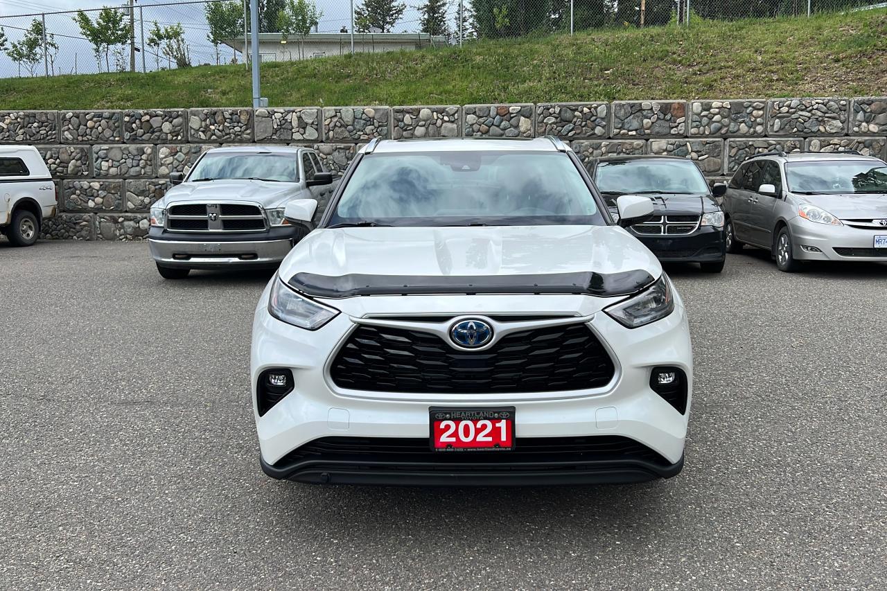 2021 Toyota Highlander XLE Photo1