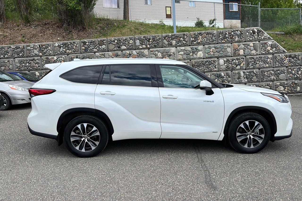 2021 Toyota Highlander XLE Photo
