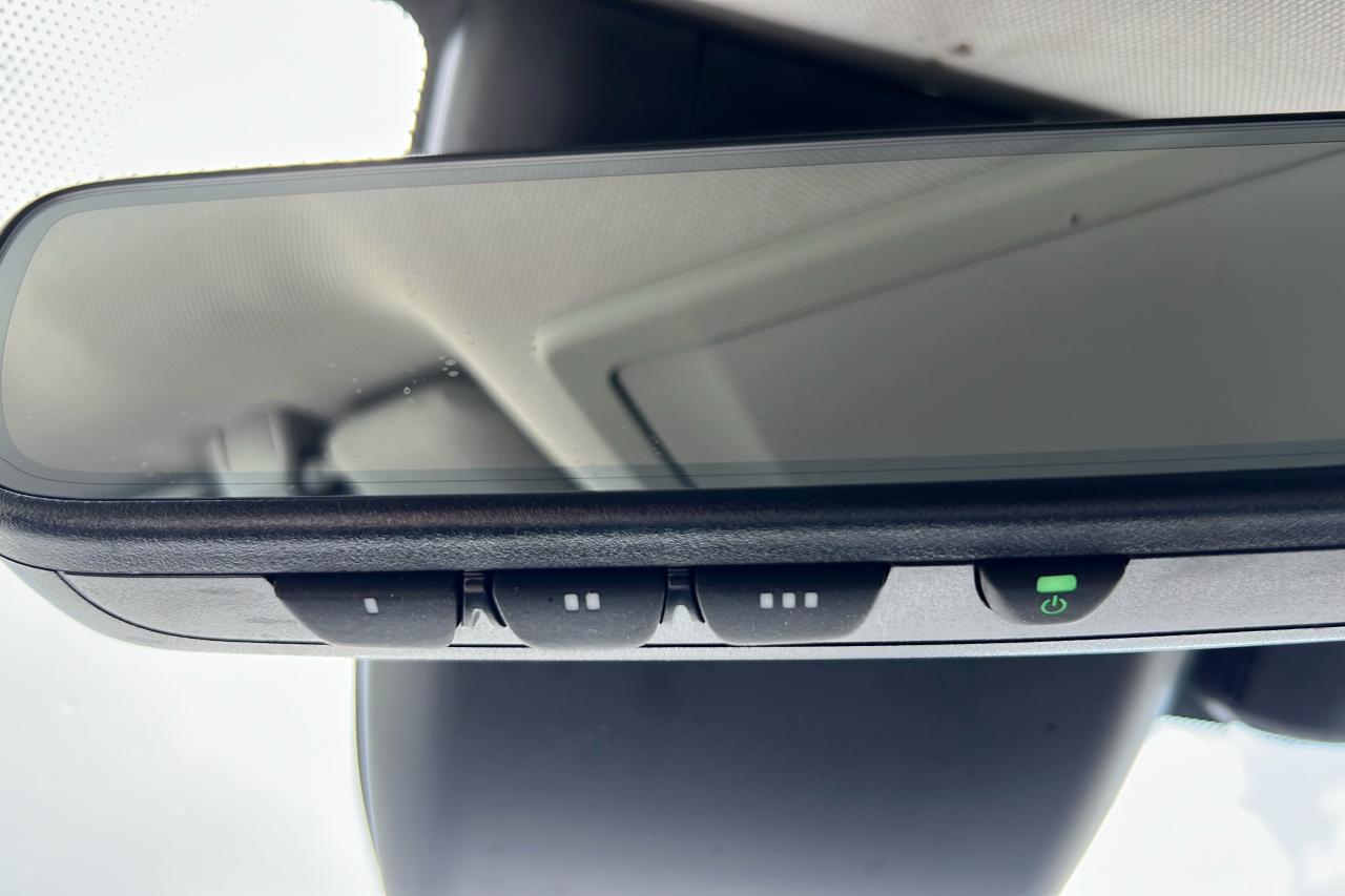 2021 Toyota Highlander XLE Photo
