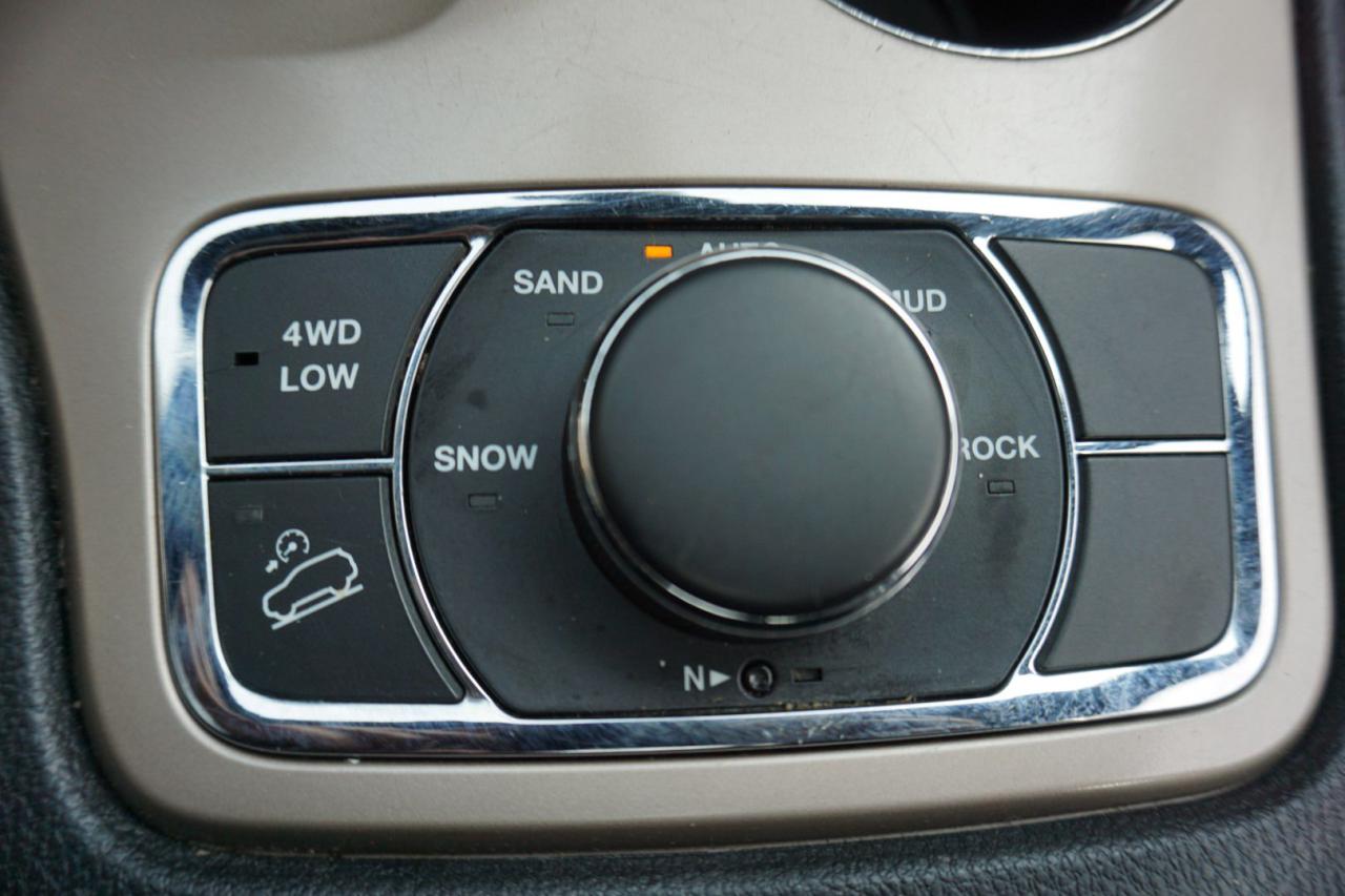 2015 Jeep Grand Cherokee V6 LIMITED 4WD CERTIFIED *FREE ACCIDENT* NAV CAMERA BLUETOOTH LEATHER HEATED SEATS/STEERING SUNROOF CRUISE ALLOYS - Photo #29