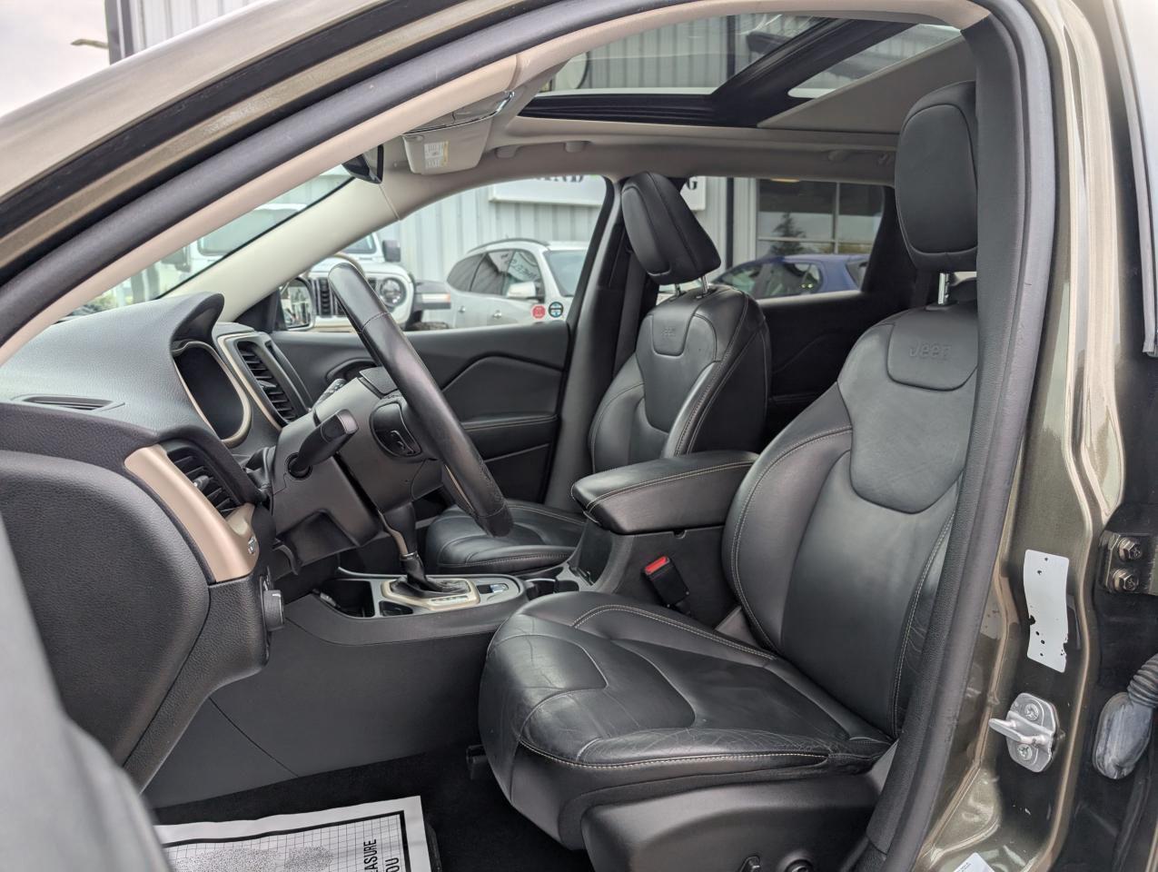 2015 Jeep Cherokee Limited Photo