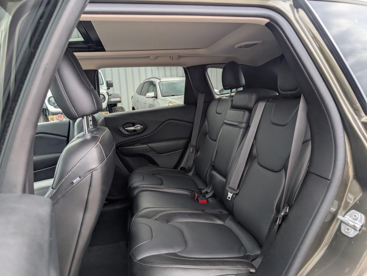 2015 Jeep Cherokee Limited Photo