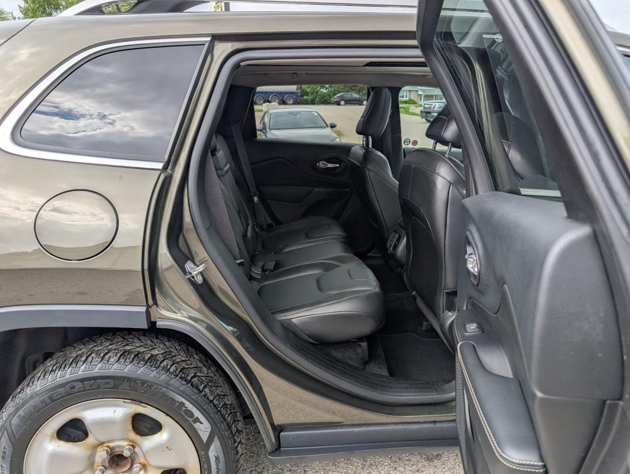 2015 Jeep Cherokee Limited - Photo #20