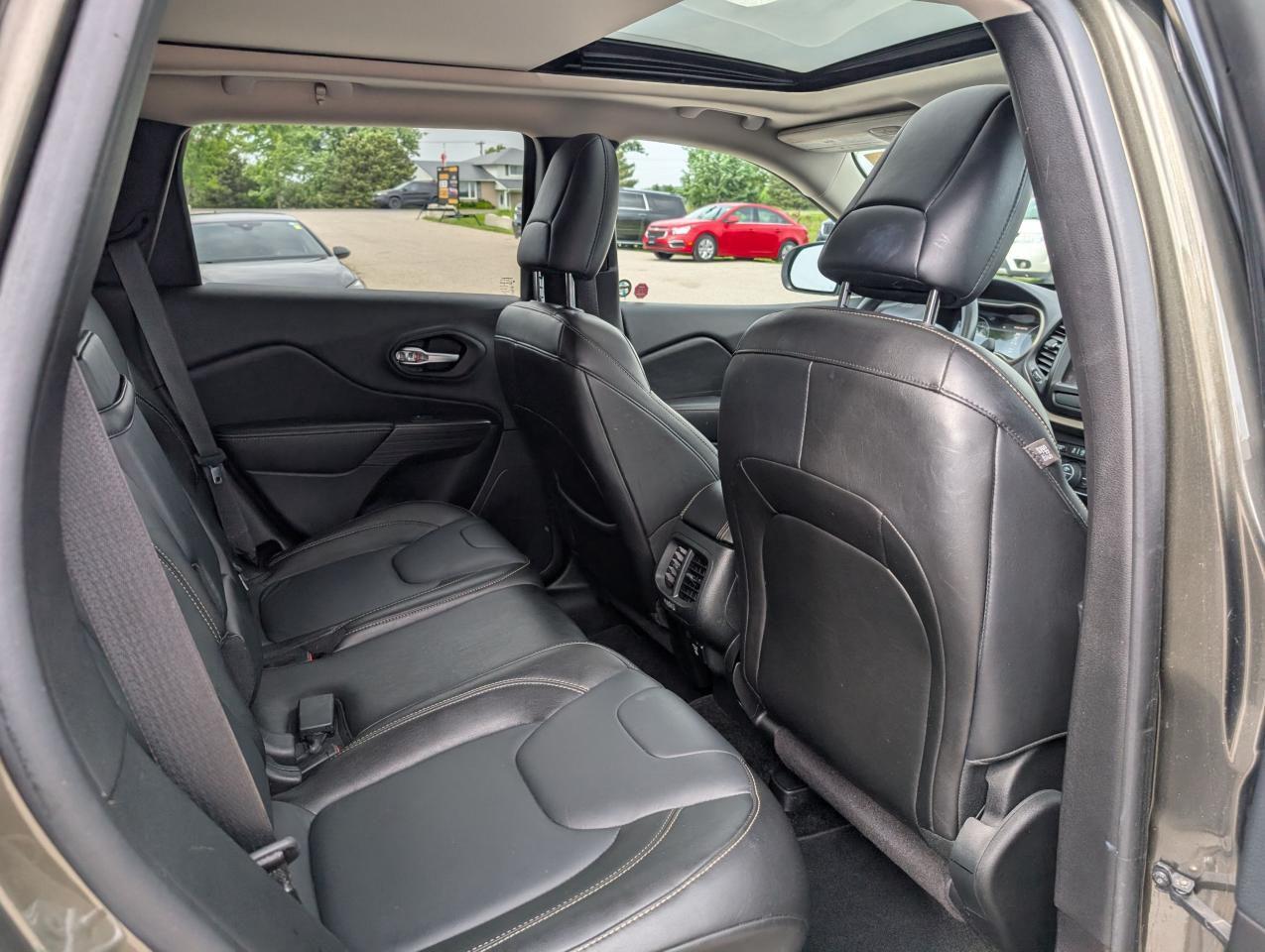 2015 Jeep Cherokee Limited Photo