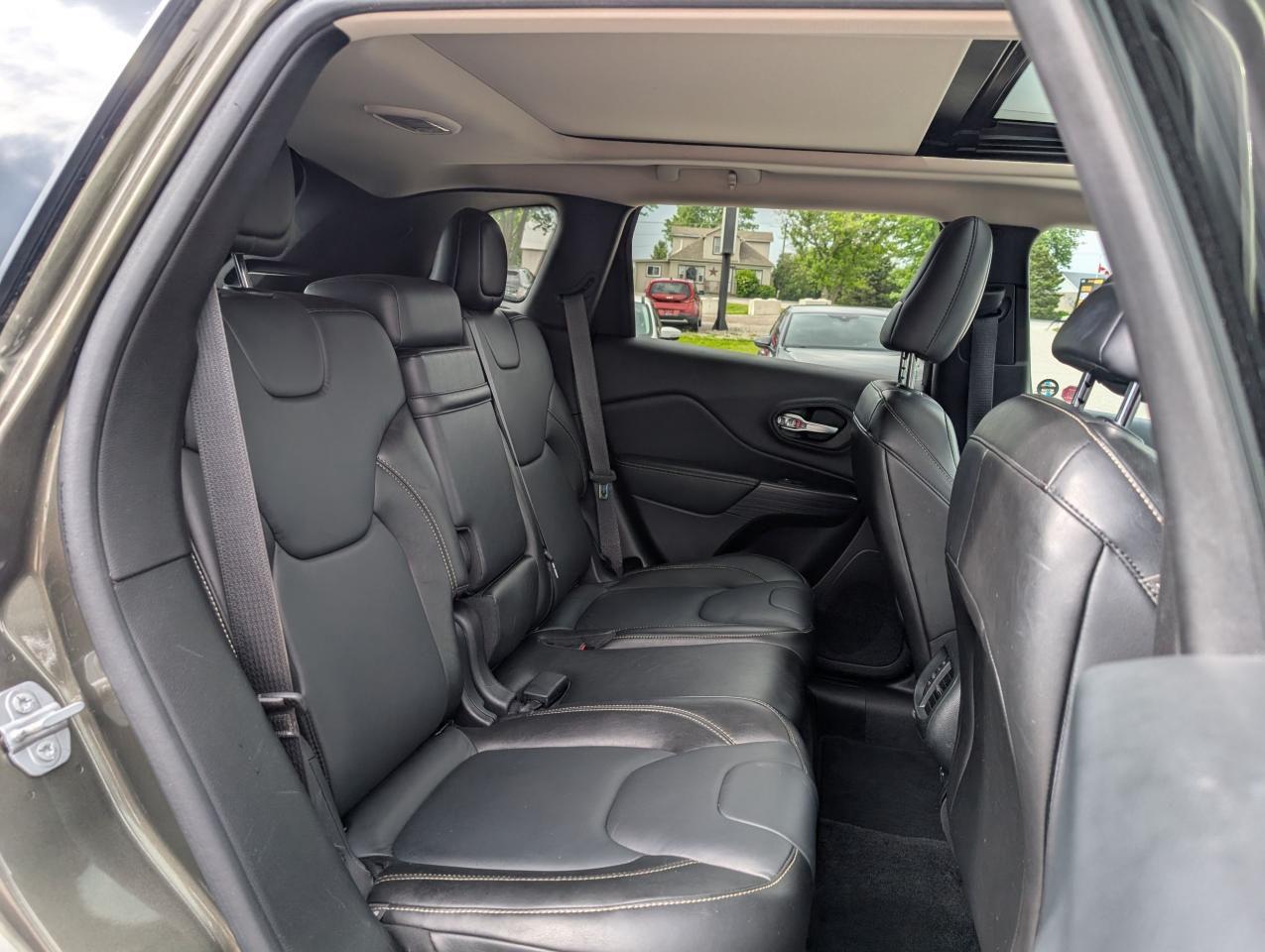 2015 Jeep Cherokee Limited Photo