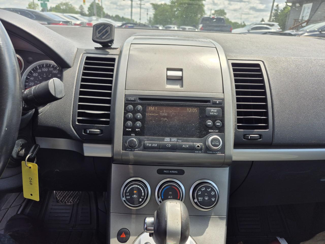 2010 Nissan Sentra 2.0 S Photo31