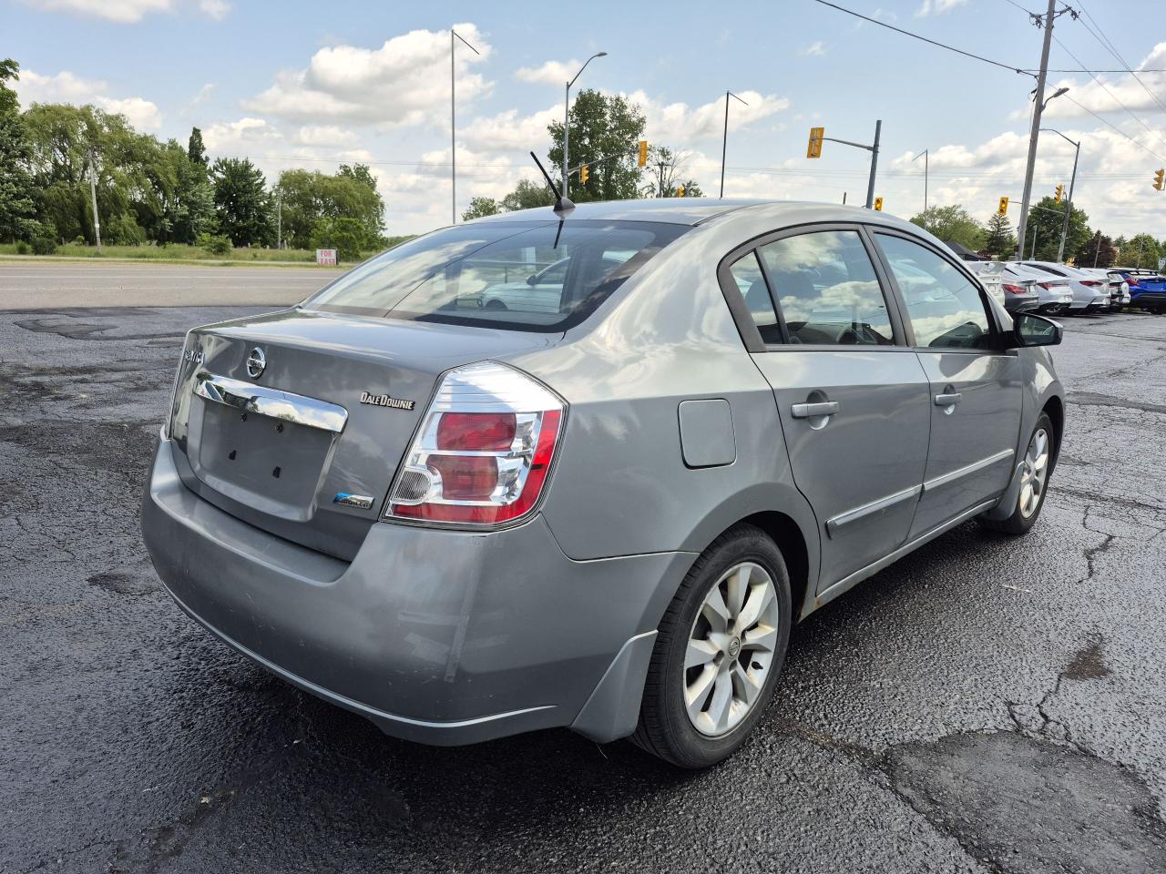 2010 Nissan Sentra 2.0 S Photo20