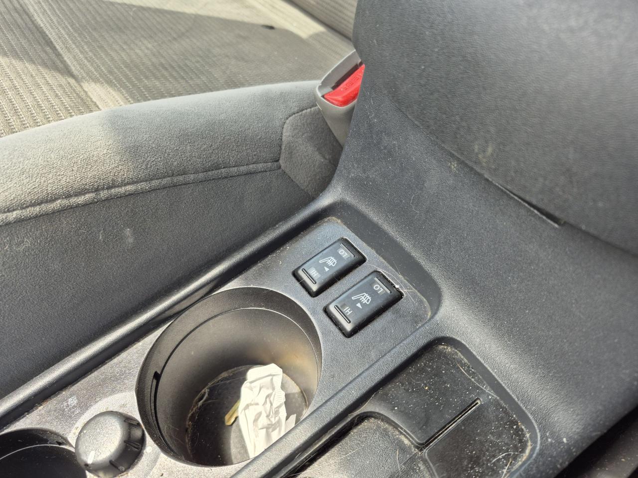 2010 Nissan Sentra 2.0 S Photo30