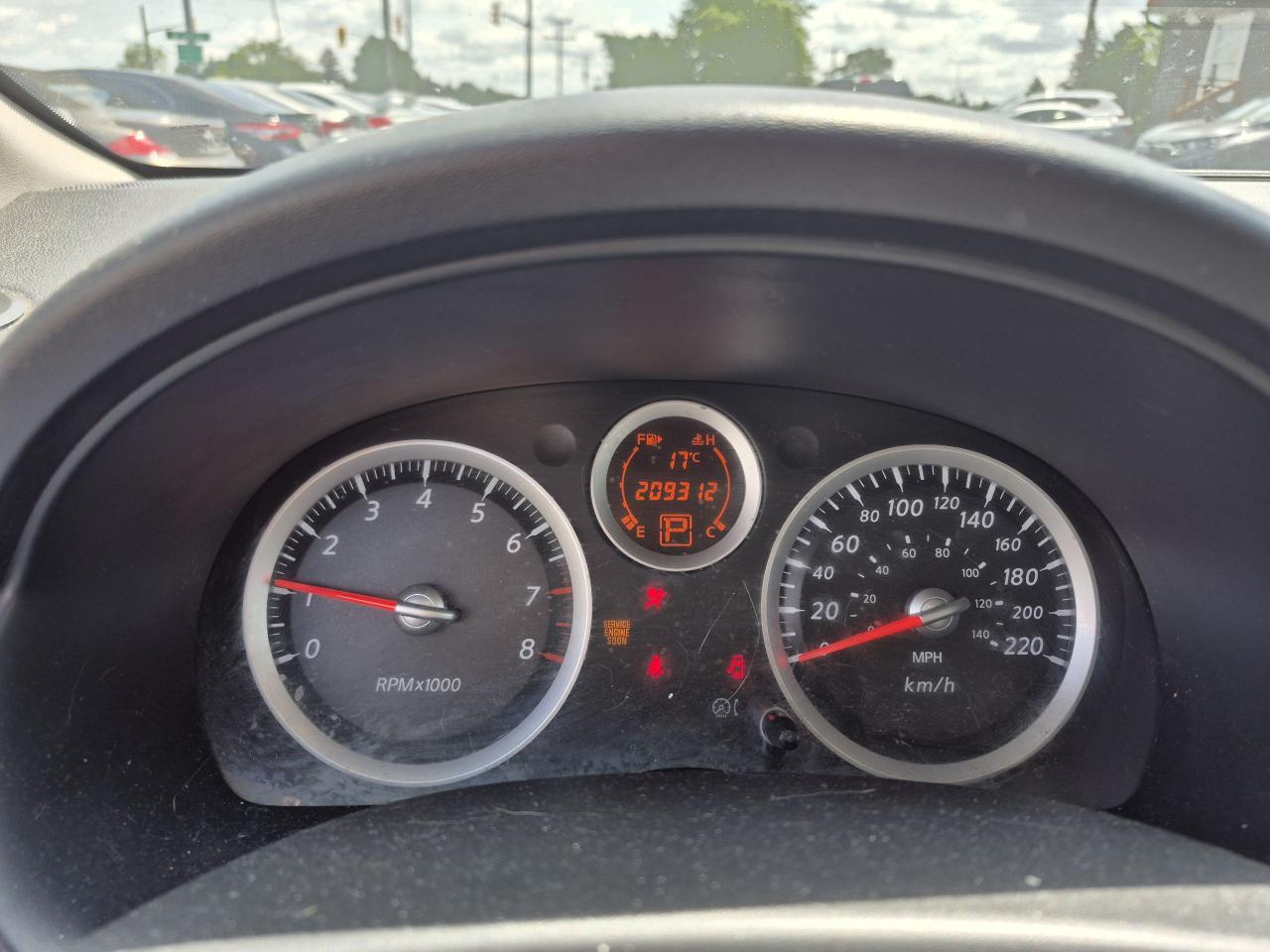 2010 Nissan Sentra 2.0 S Photo33