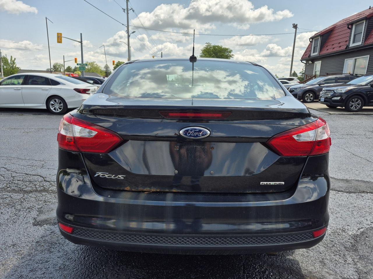 2013 Ford Focus S Photo16