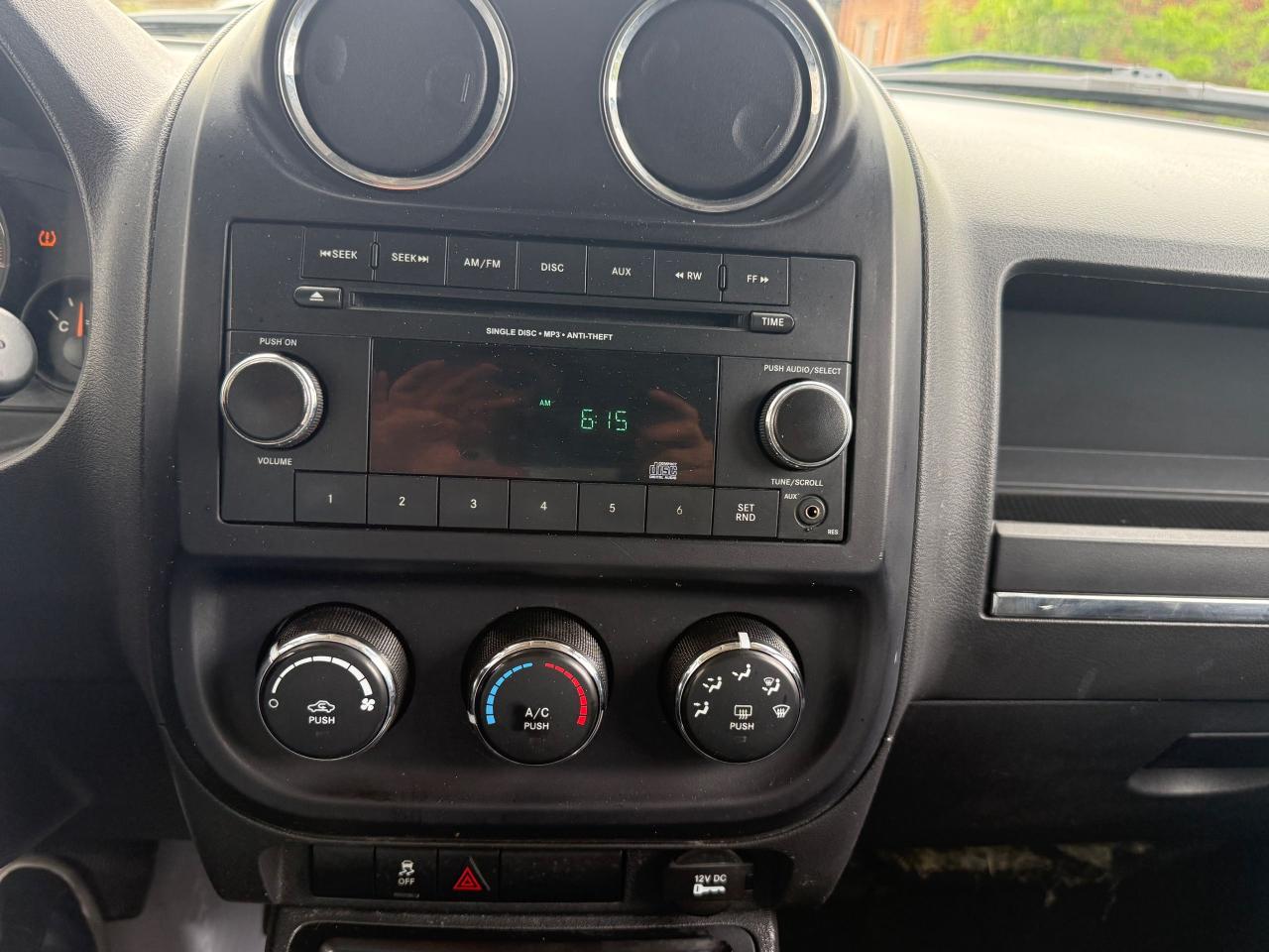 2015 Jeep Patriot north - Photo #14