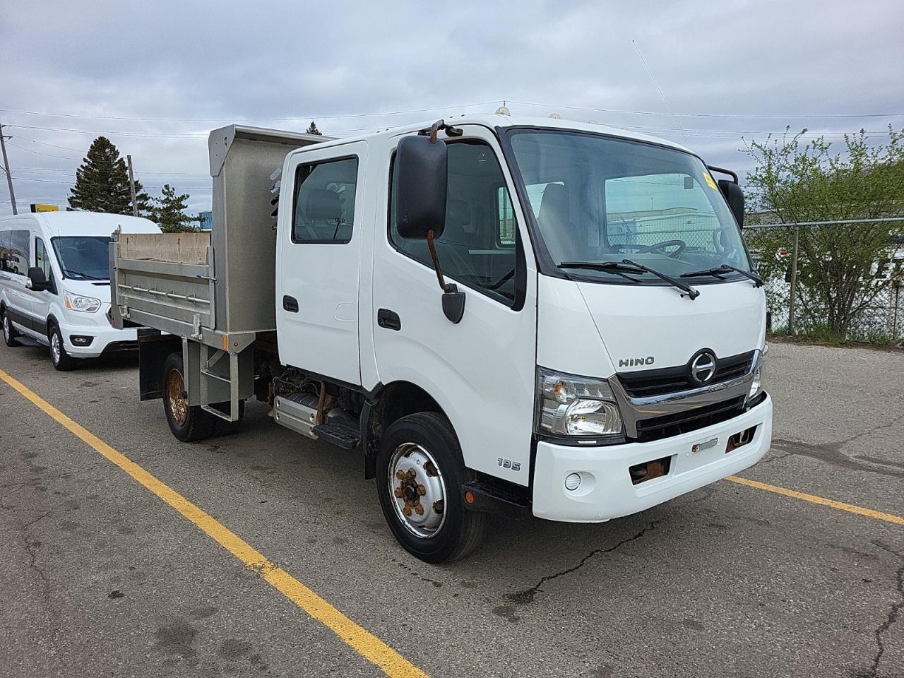 2019 Hino 195 DUMP TRUCK*CREW CAB*DIESEL