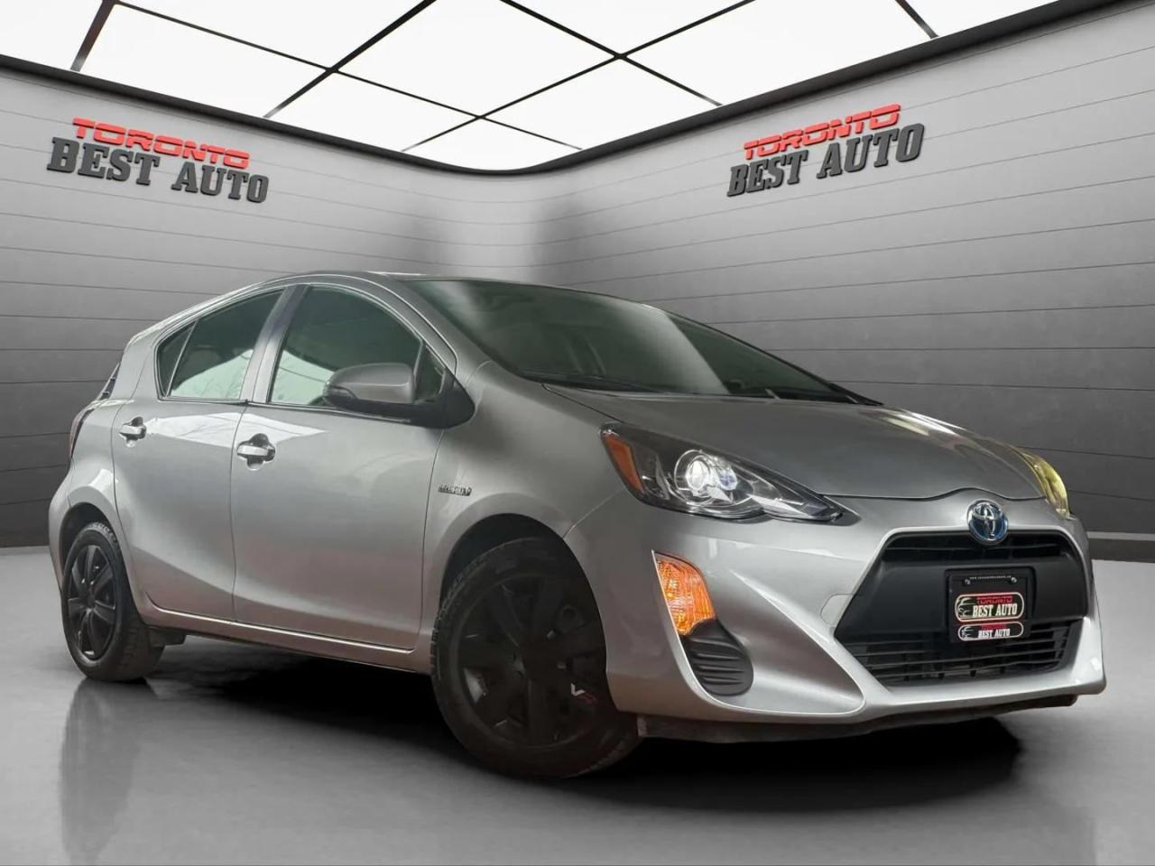 Used 2015 Toyota Prius c |5dr|HB|Technology| for sale in Toronto, ON