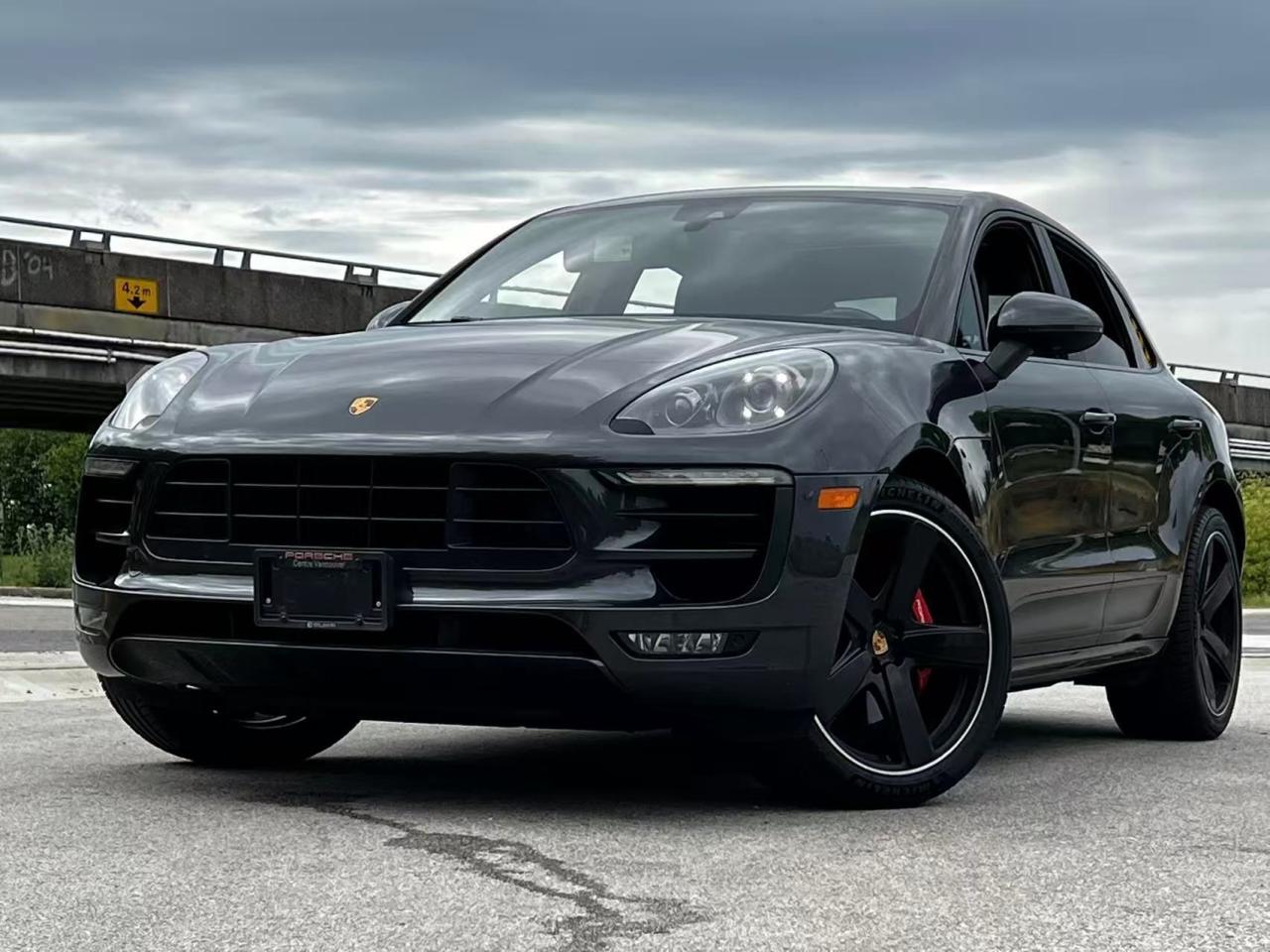 Used 2017 Porsche Macan AWD GTS/ CLEAN TITLE/ PREMIUM PLUS for sale in Richmond, BC