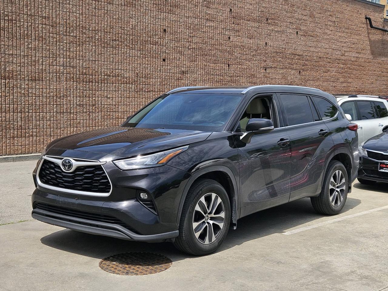 Used 2020 Toyota Highlander XLE AWD-8 PASSENGER-LEATHER-SUNROOF for sale in Toronto, ON