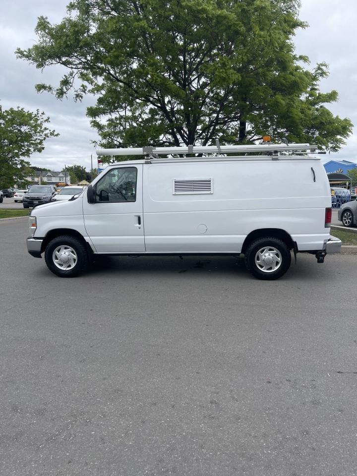 2010 Ford Econoline 1 TON    CUMMIN GENERATOR - Photo #2