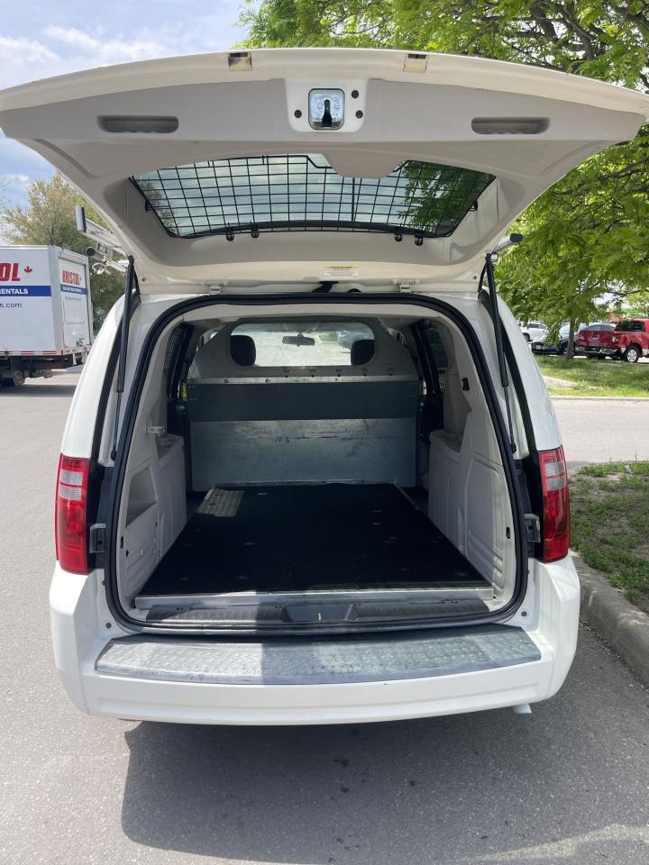 2009 Dodge Grand Caravan LADDER RACK     ELECTRIC INVERTER - Photo #9