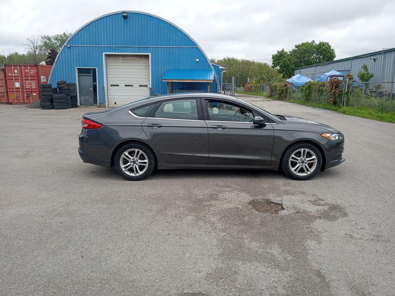 2018 Ford Fusion SE - Photo #4