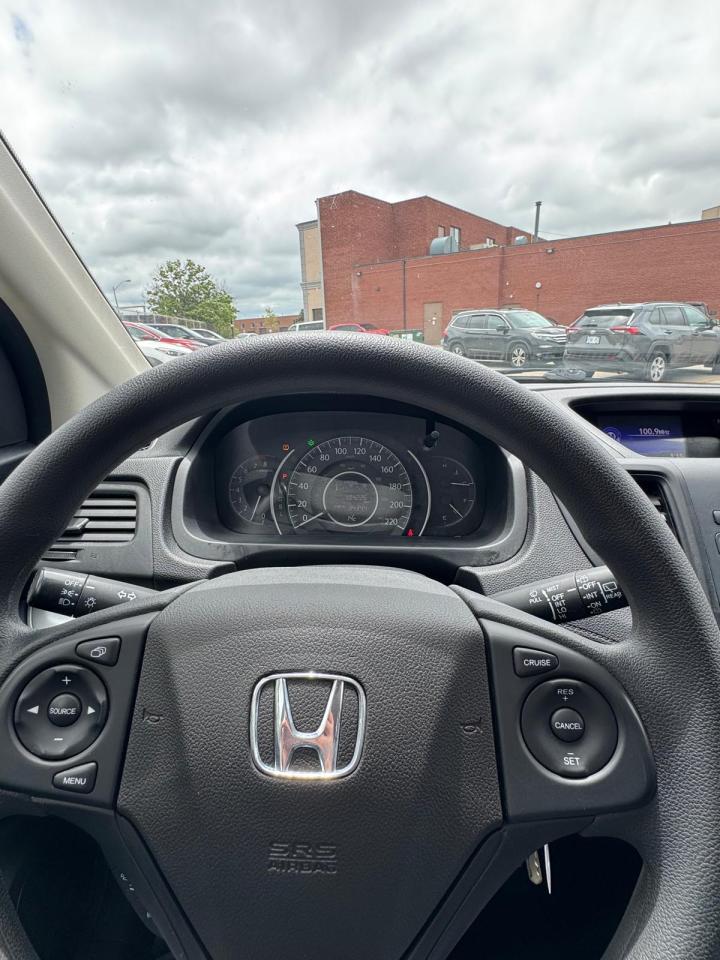 2016 Honda CR-V LX - Photo #9