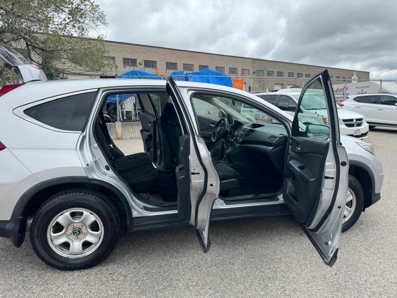 2016 Honda CR-V LX Photo3