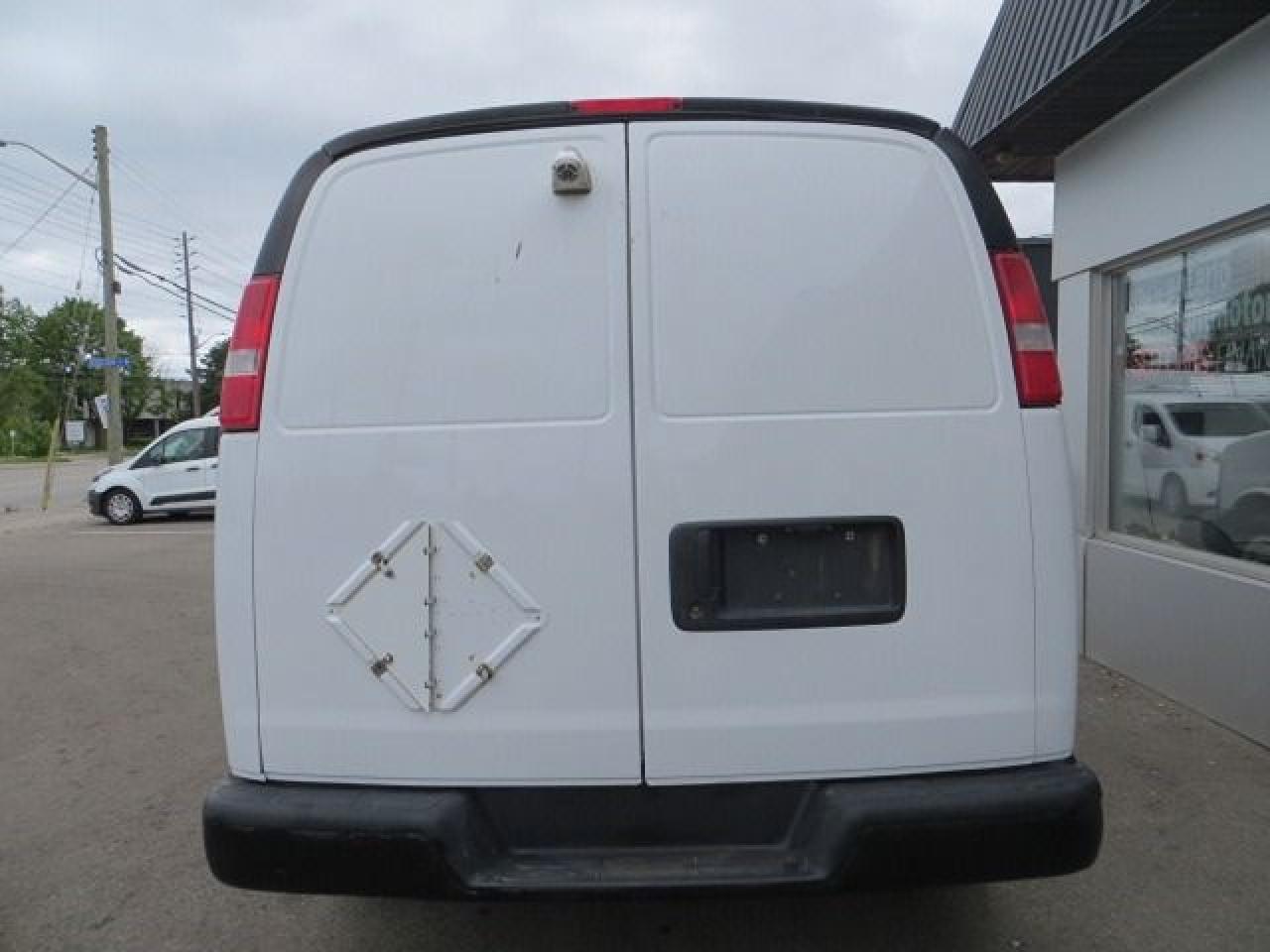 2017 Chevrolet Express Cargo Van CERTIFIED, ALL POWERED EXPRESS 2500, REAR CAMERA - Photo #6