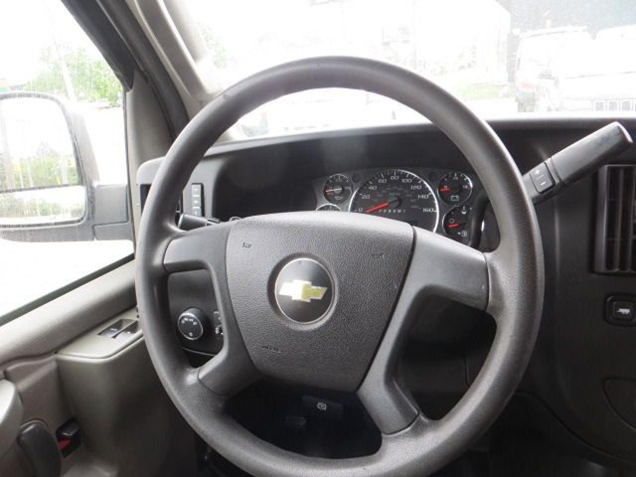 2017 Chevrolet Express Cargo Van CERTIFIED, ALL POWERED EXPRESS 2500, REAR CAMERA - Photo #12