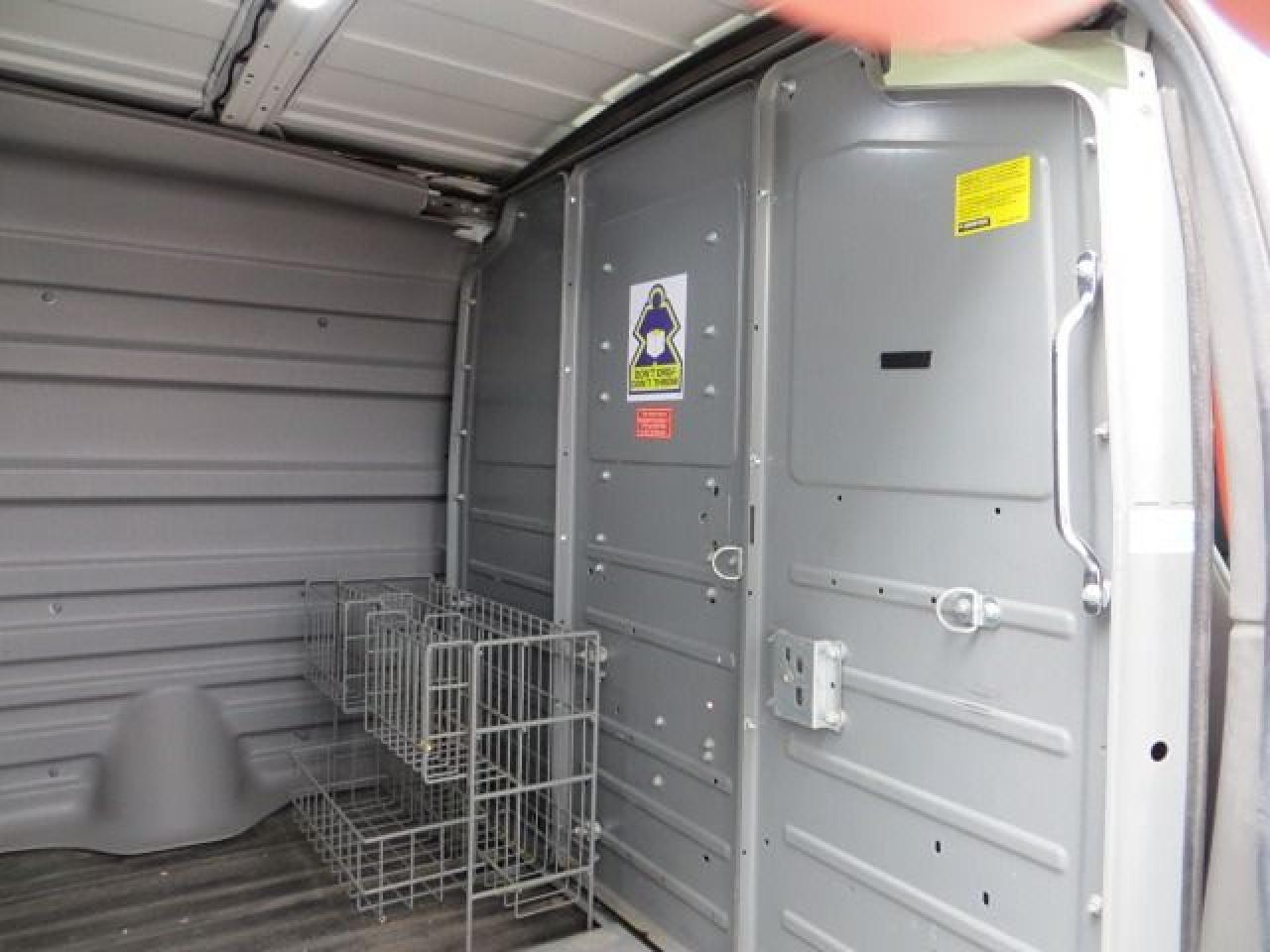 2017 Chevrolet Express Cargo Van CERTIFIED, ALL POWERED EXPRESS 2500, REAR CAMERA - Photo #17