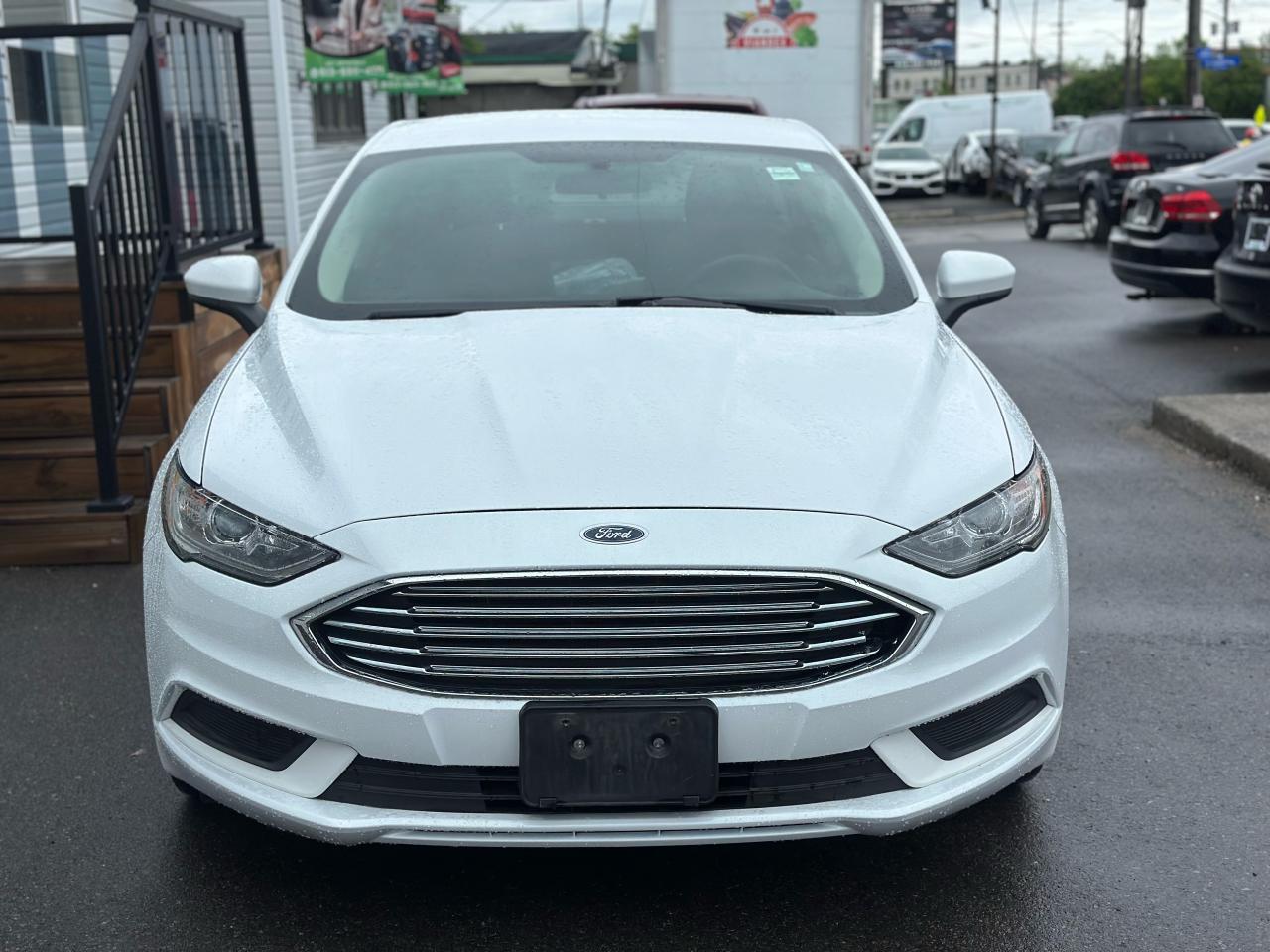 2017 Ford Fusion SE - Photo #3