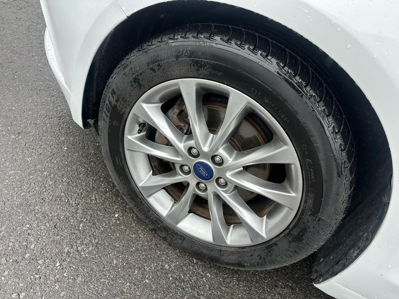 2017 Ford Fusion SE - Photo #8