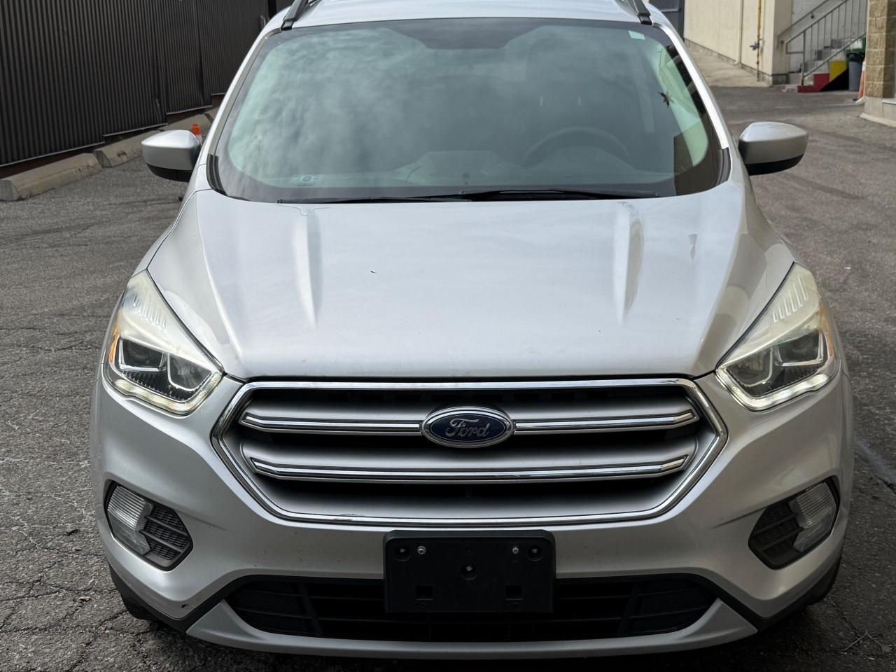 2017 Ford Escape SE - Photo #2