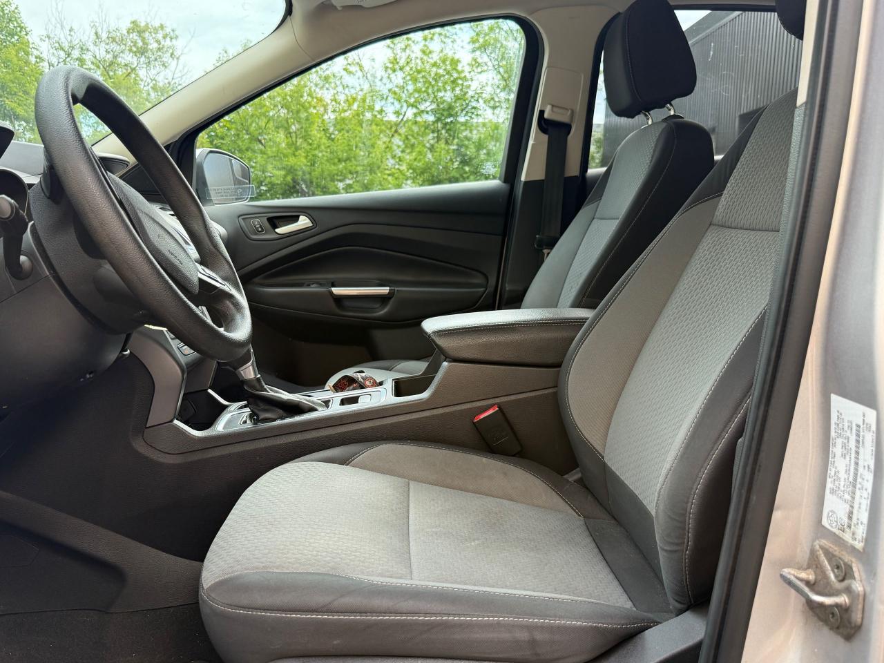 2017 Ford Escape SE - Photo #10