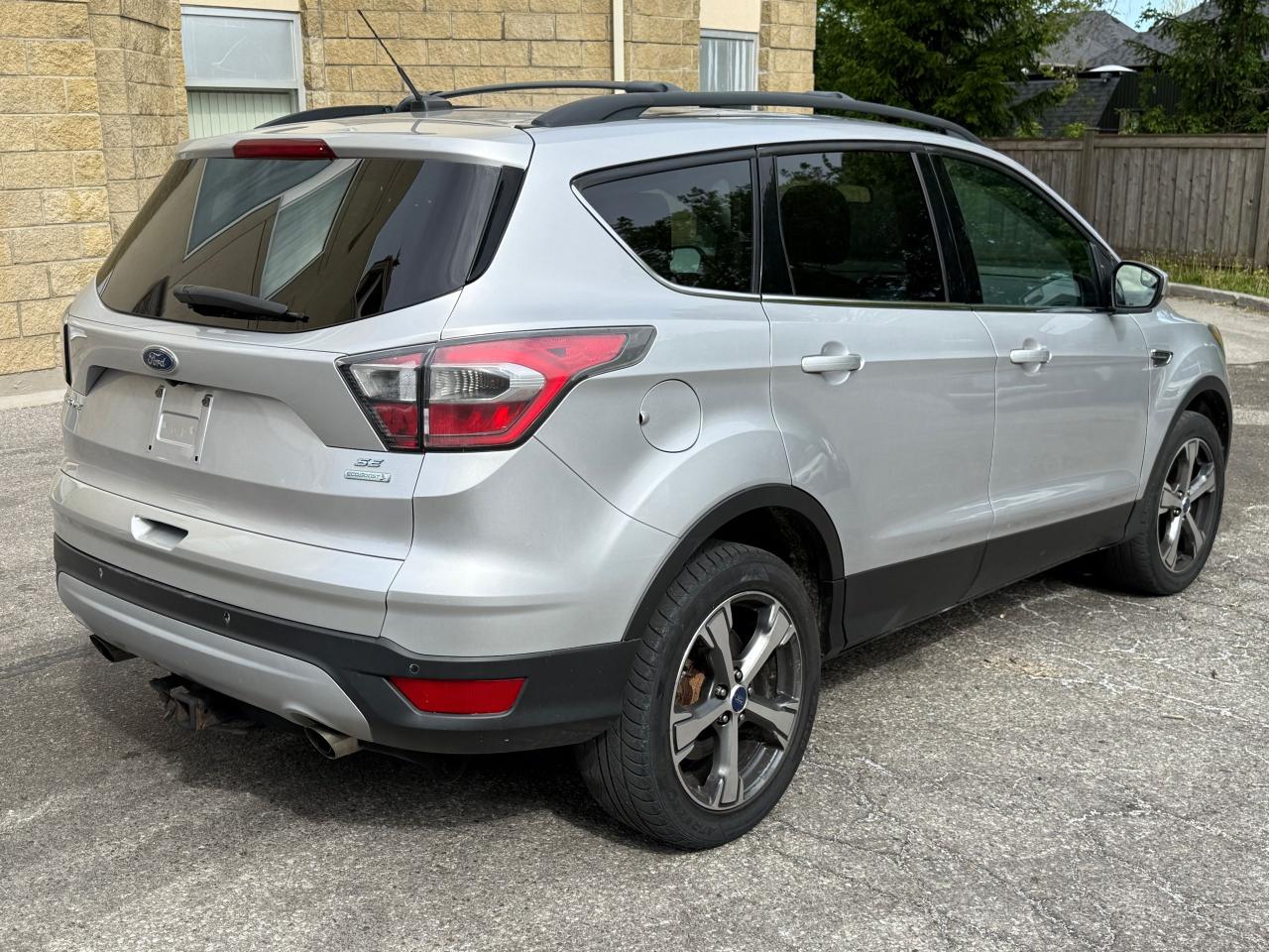 2017 Ford Escape SE - Photo #5
