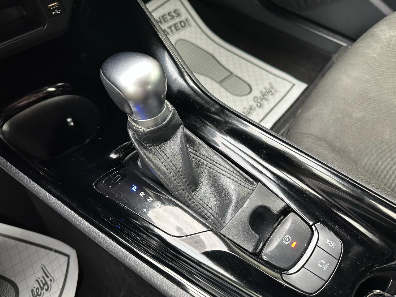 2020 Toyota C-HR XLE Premium - Photo #12