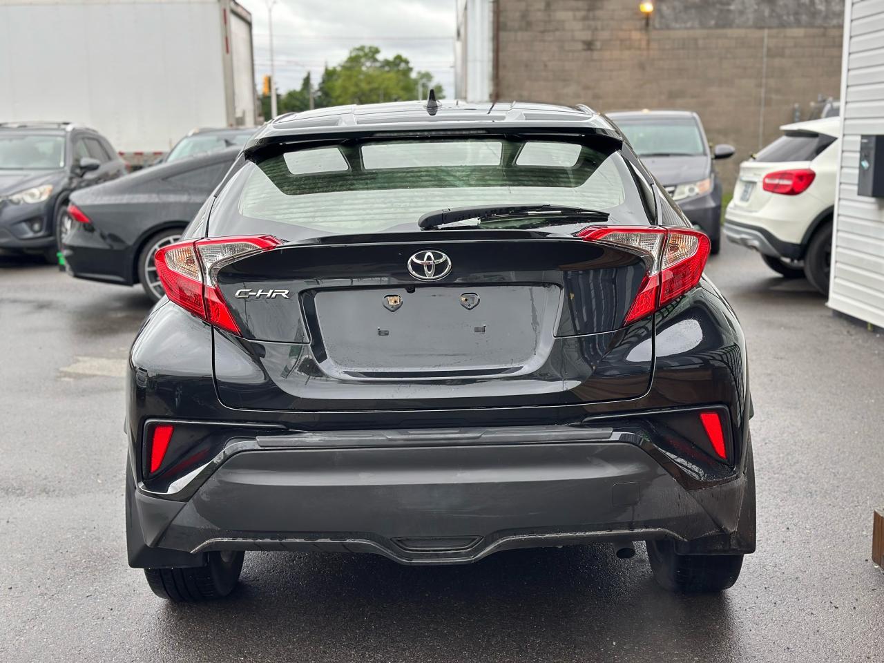 2020 Toyota C-HR XLE Premium - Photo #4