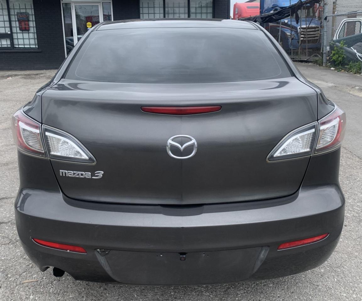 2012 Mazda MAZDA3 GX Photo