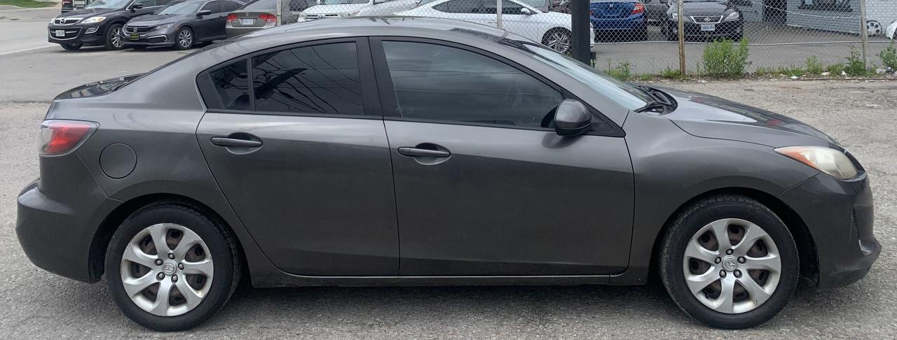 2012 Mazda MAZDA3 GX Photo