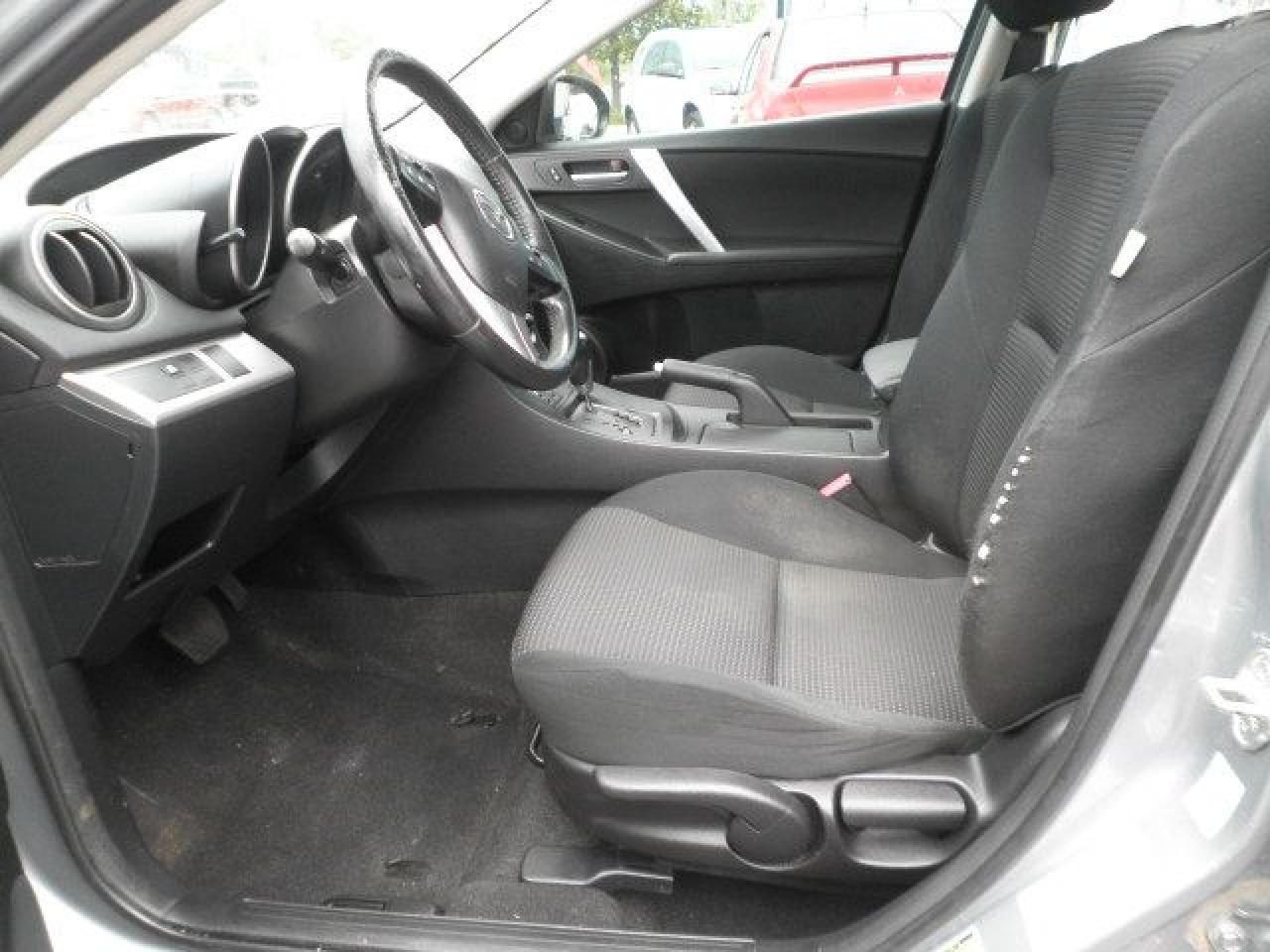 2012 Mazda MAZDA3 GX Photo