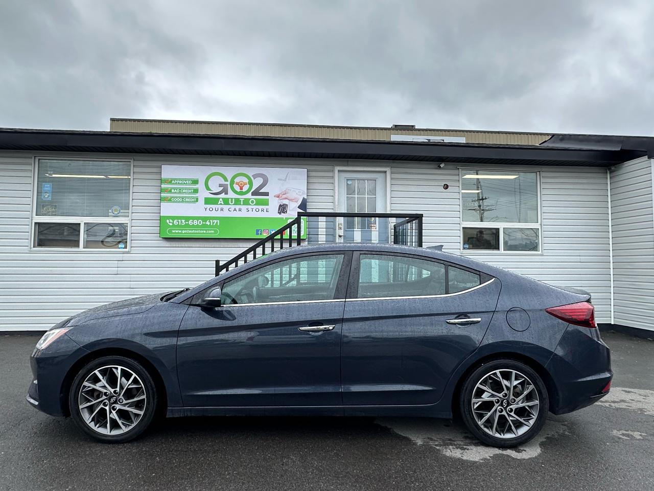2020 Hyundai Elantra Luxury - Photo #5