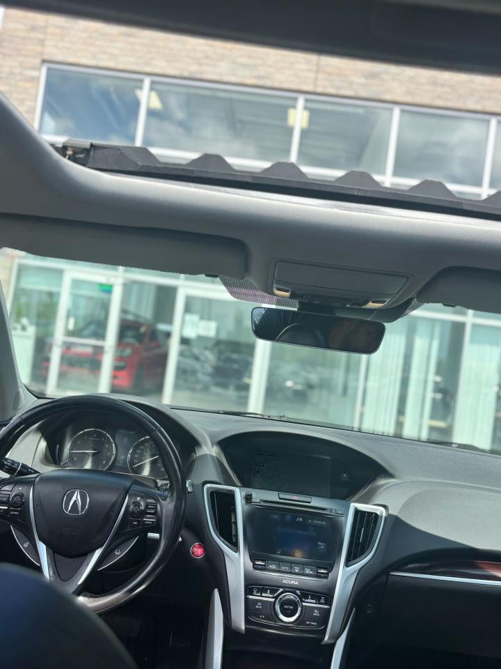 2017 Acura TLX V6 Tech - Photo #12
