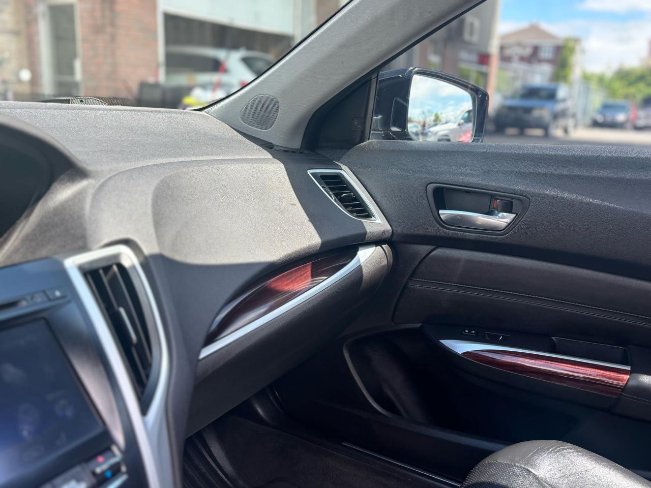 2017 Acura TLX V6 Tech - Photo #16