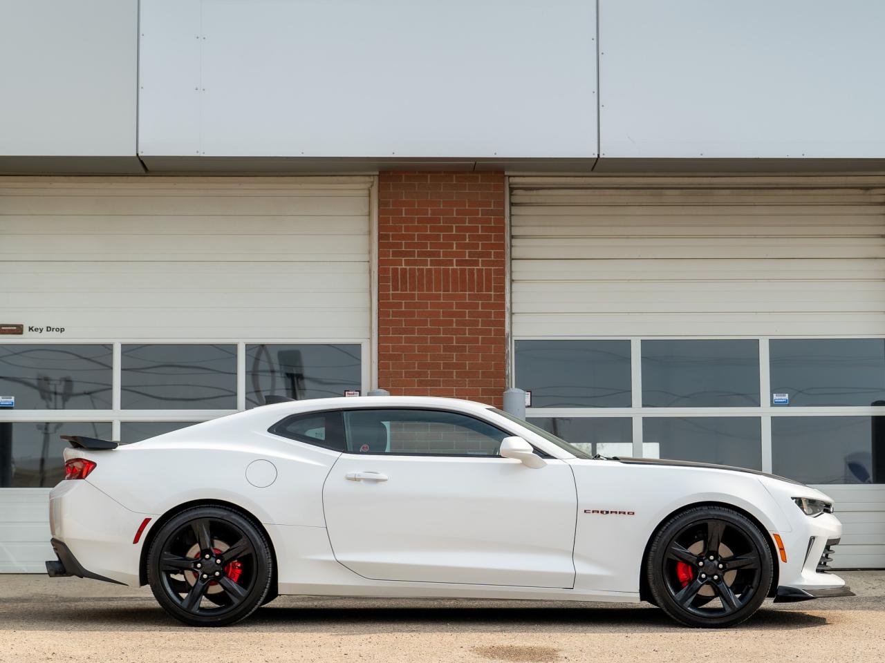 2018 Chevrolet Camaro 1LT - Photo #4