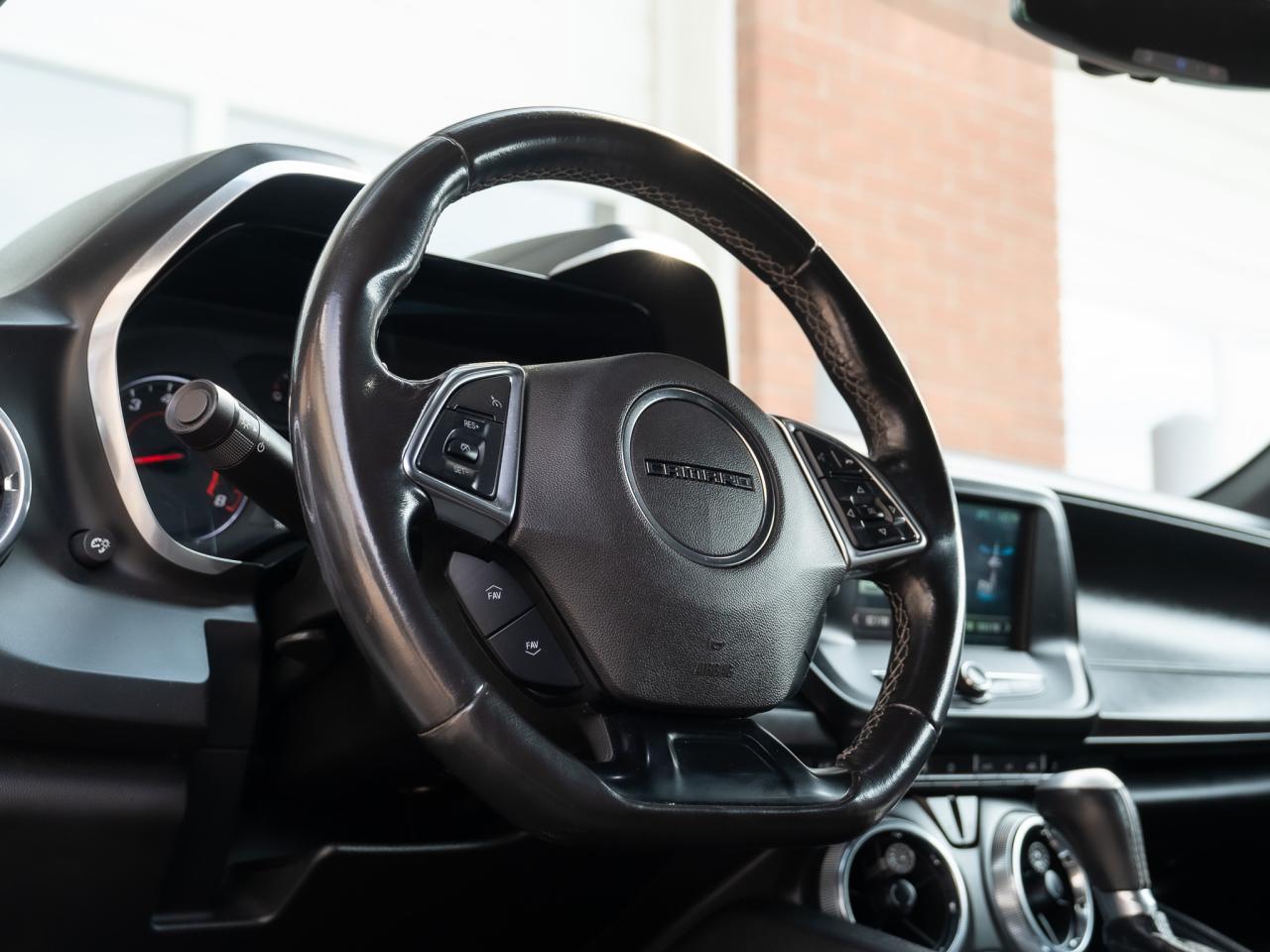 2018 Chevrolet Camaro 1LT - Photo #12
