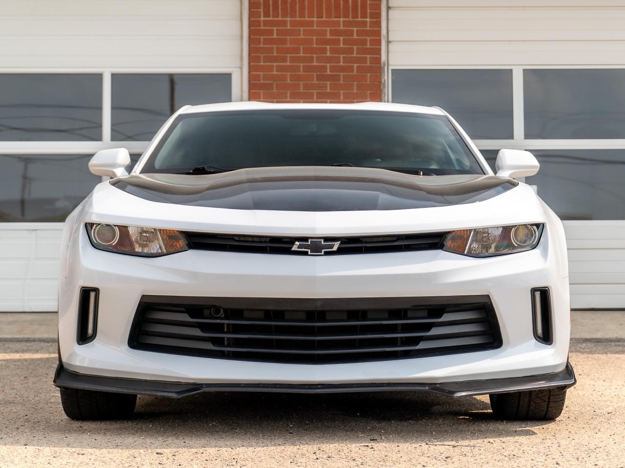 2018 Chevrolet Camaro 1LT - Photo #2
